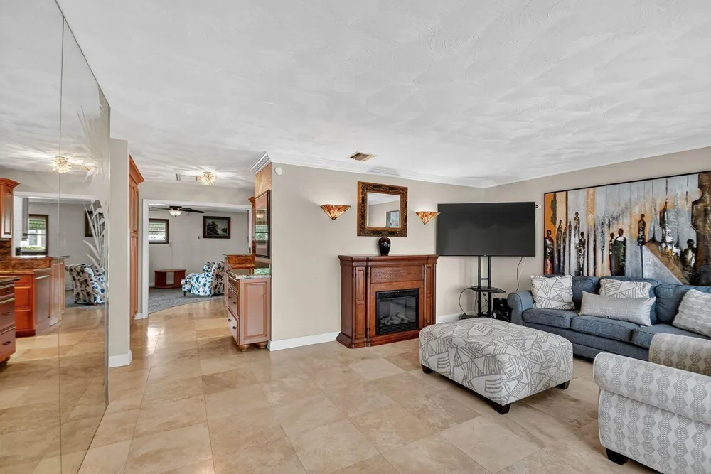 133 Greenbrier Drive Palm Springs, FL 33461