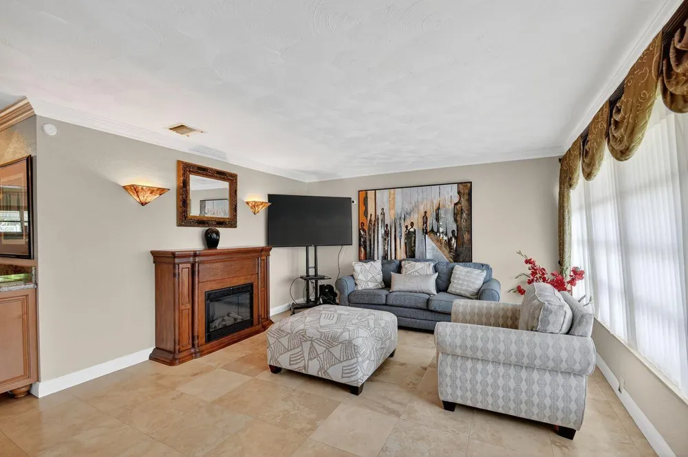 133 Greenbrier Drive Palm Springs, FL 33461