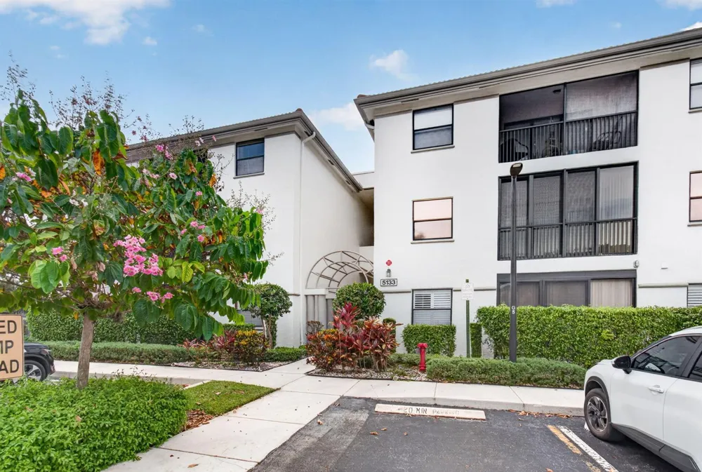 5133 Brisata Circle #B Boynton Beach, FL 33437