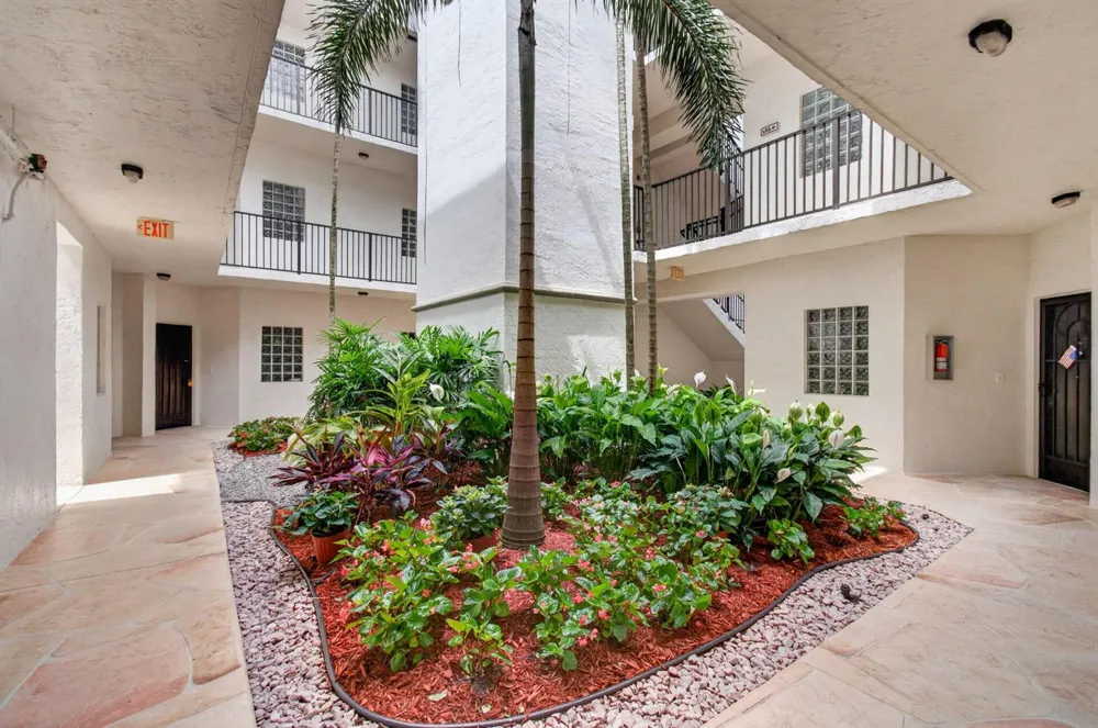 5133 Brisata Circle #B Boynton Beach, FL 33437