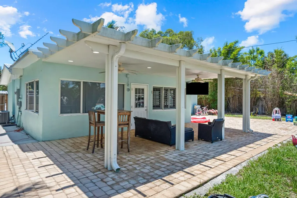 520 SE Dolphin Drive Stuart, FL 34996