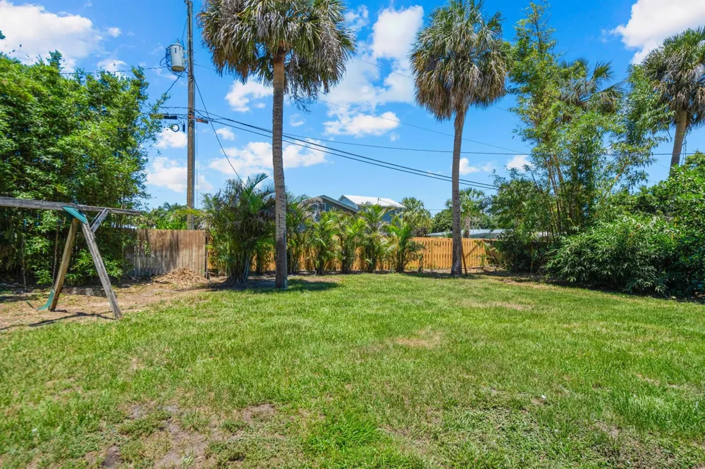 520 SE Dolphin Drive Stuart, FL 34996