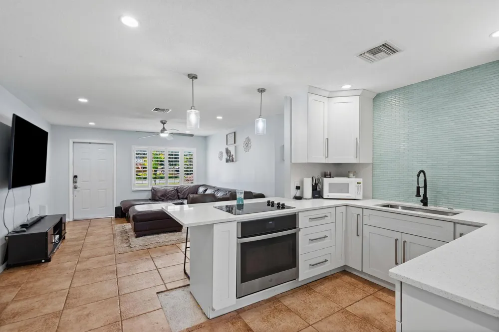 520 SE Dolphin Drive Stuart, FL 34996