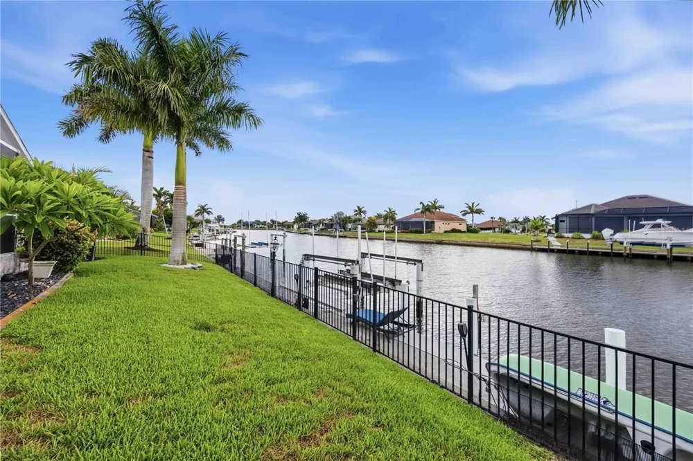 340 PORTOFINO DRIVE Punta Gorda, FL 33950