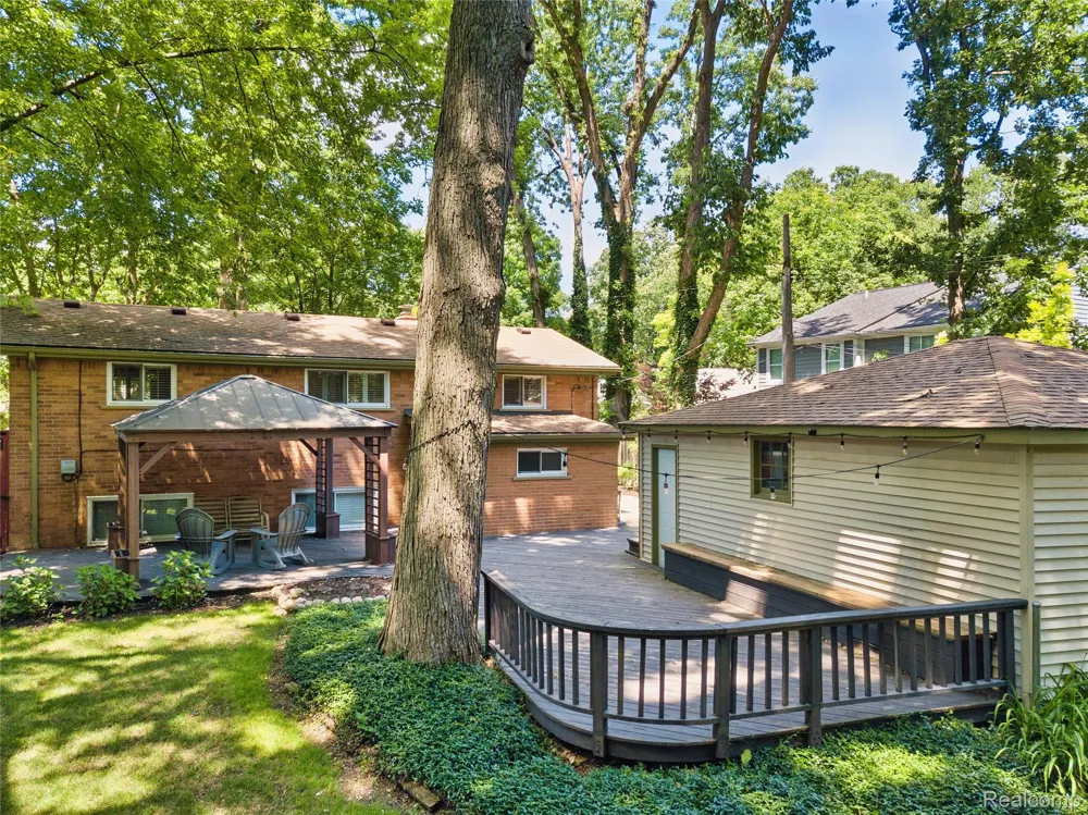 1313 Beech Street Plymouth City, MI 48170