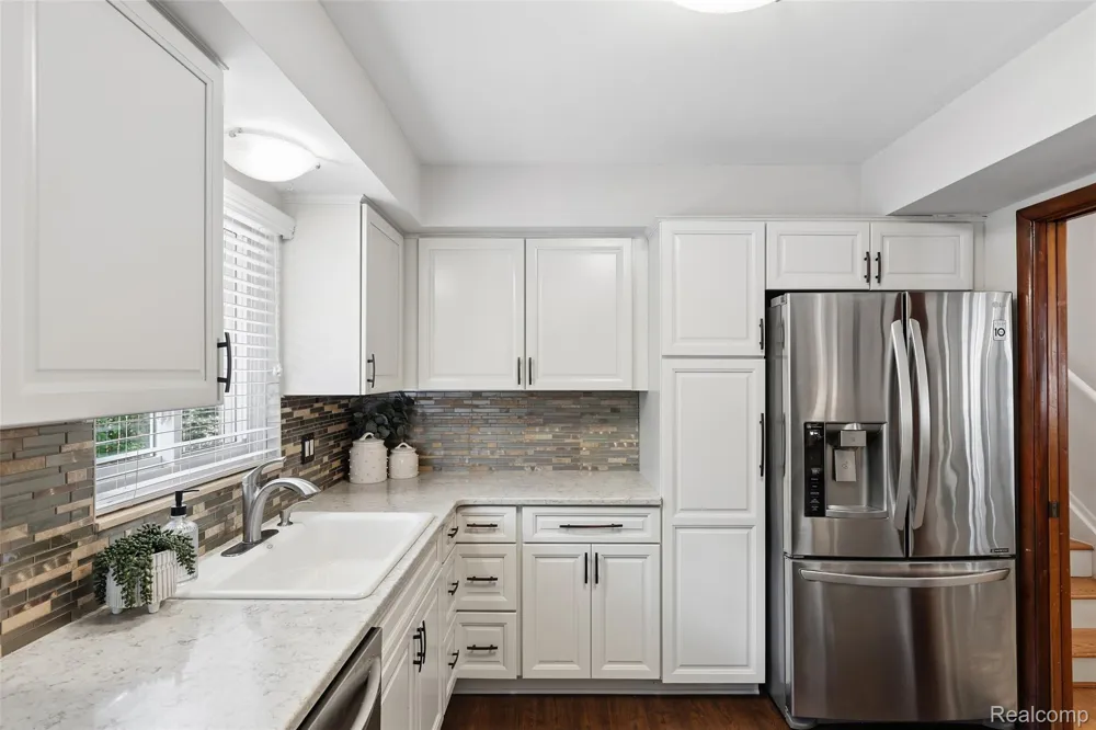 1313 Beech Street Plymouth City, MI 48170