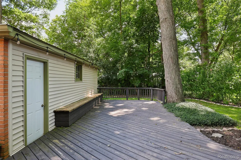 1313 Beech Street Plymouth City, MI 48170
