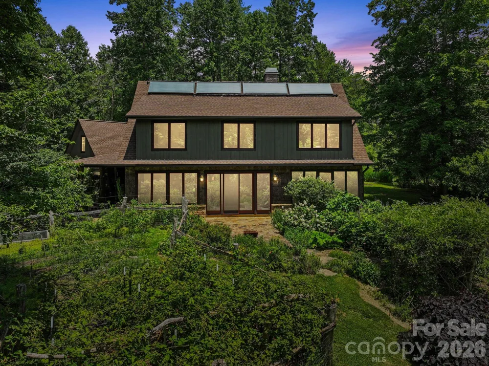 24 Merriwood Trail Arden, NC 28704