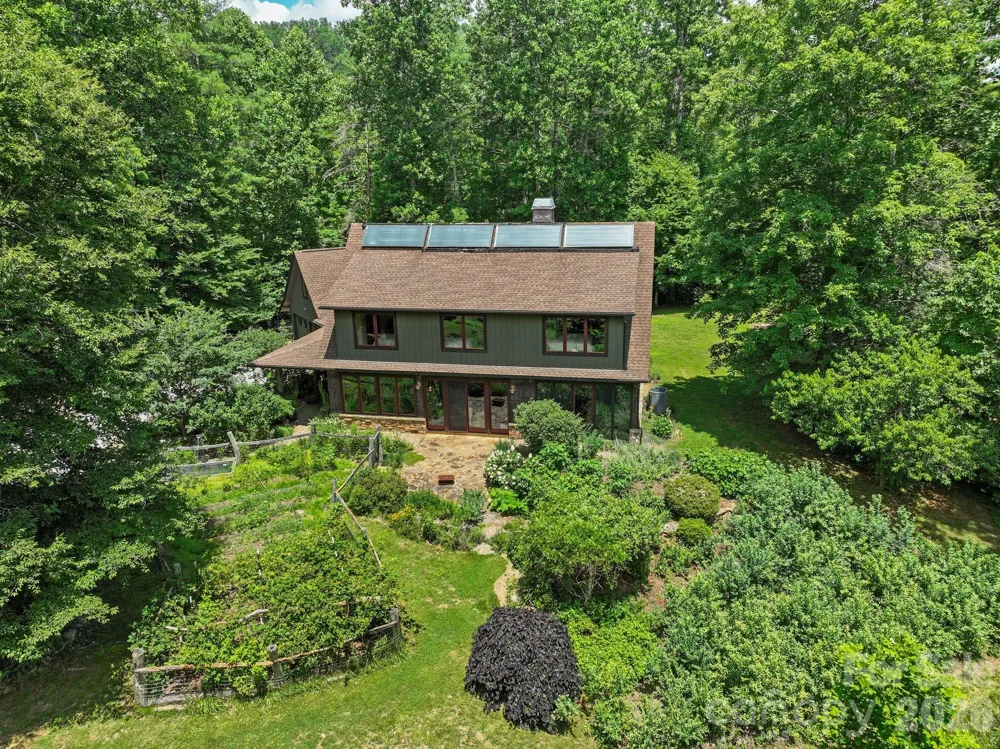 24 Merriwood Trail Arden, NC 28704