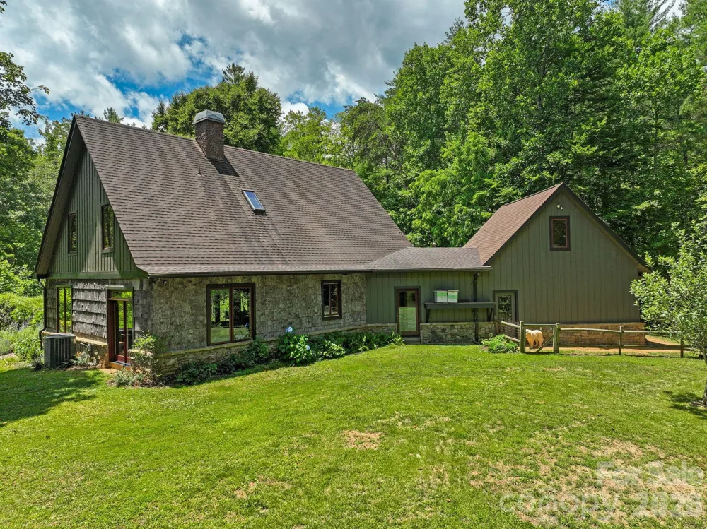 24 Merriwood Trail Arden, NC 28704