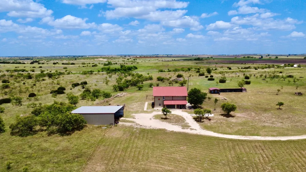 6226 FM 1241 Hamilton, TX 76531