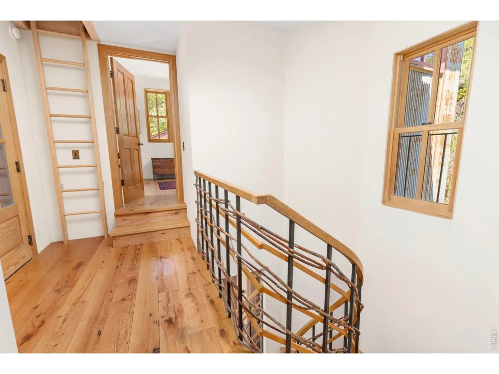 22 Artesian Drive Eldorado Springs, CO 80025