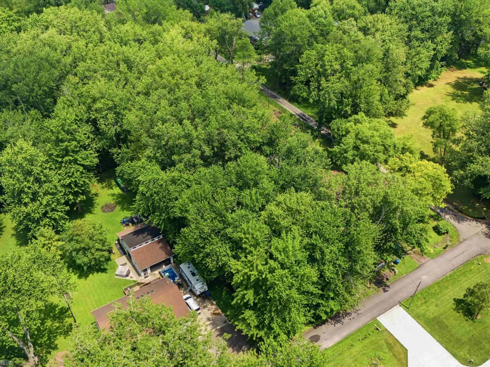 Center Street Estral Beach Village, MI 48166