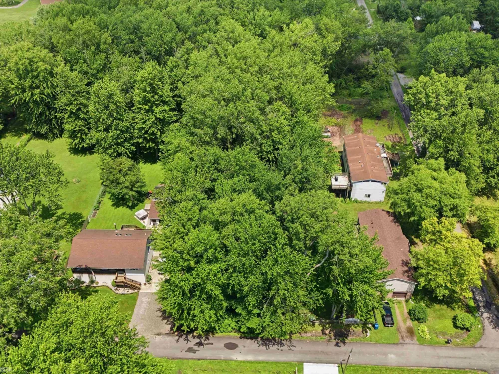 Center Street Estral Beach Village, MI 48166