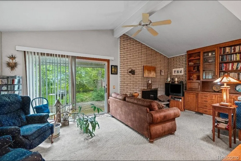439 Windmill Point Drive Flushing City, MI 48433