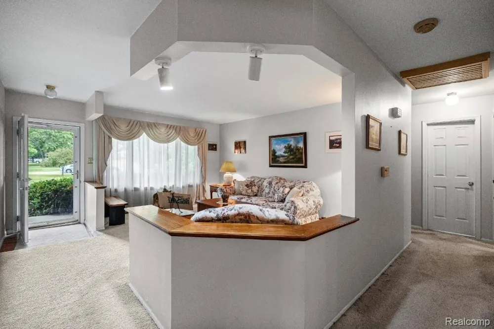 439 Windmill Point Drive Flushing City, MI 48433