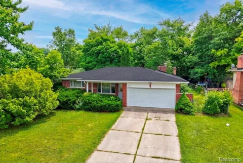 439 Windmill Point Drive