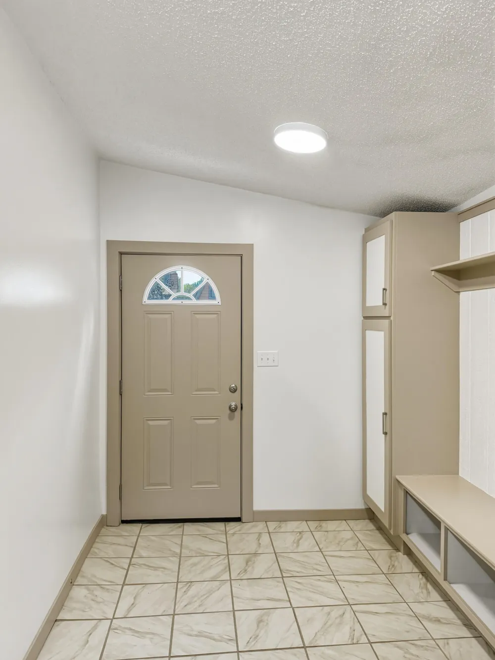 21 E Willard Avenue E Battle Creek City, MI 49037