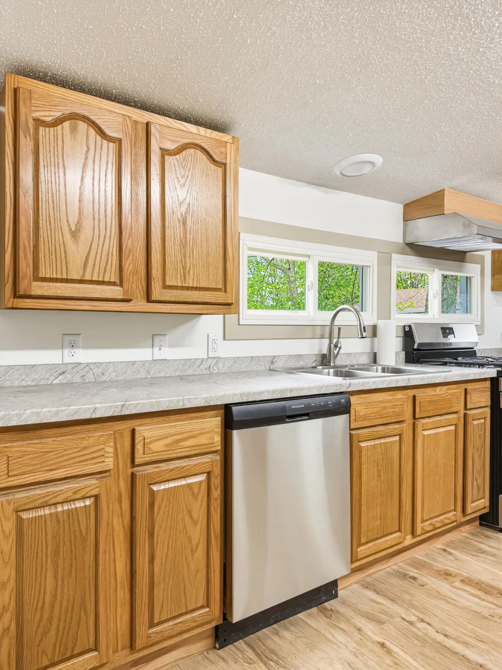 21 E Willard Avenue E Battle Creek City, MI 49037