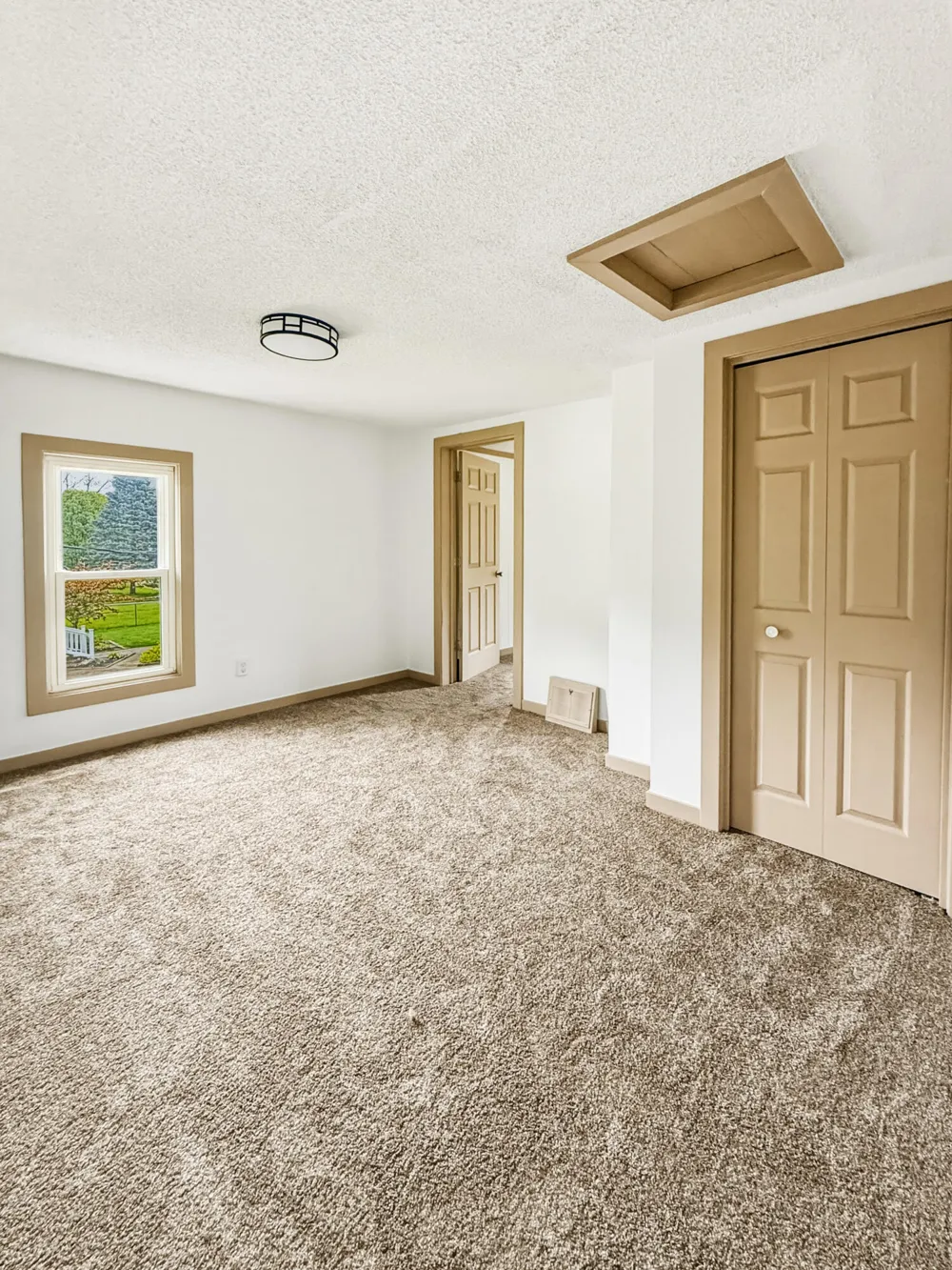 21 E Willard Avenue E Battle Creek City, MI 49037