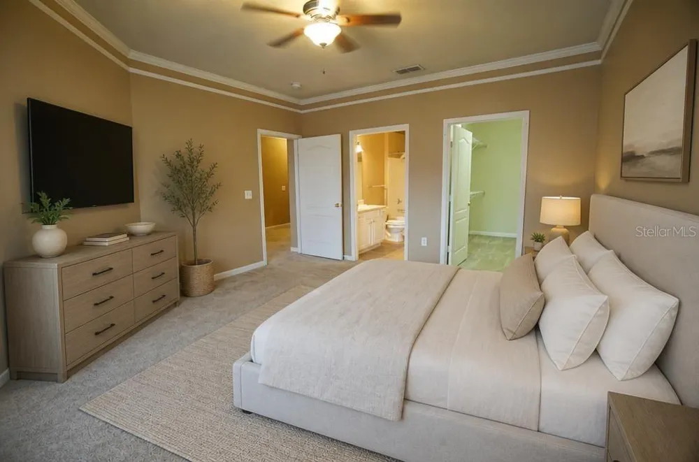 18004 VILLA CREEK DRIVE Tampa, FL 33647