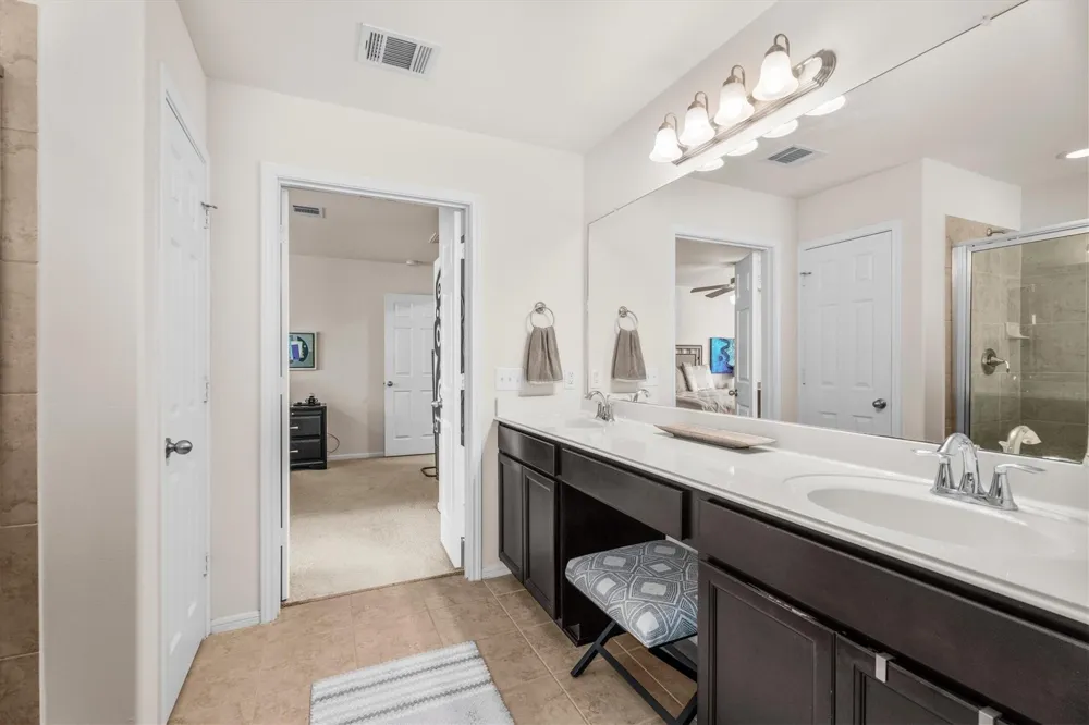 8031 Villa Lago Lane Houston, TX 77070