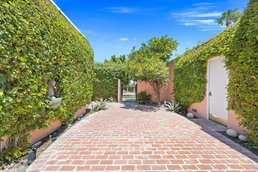 73649 Amir Drive Palm Desert, CA 92260