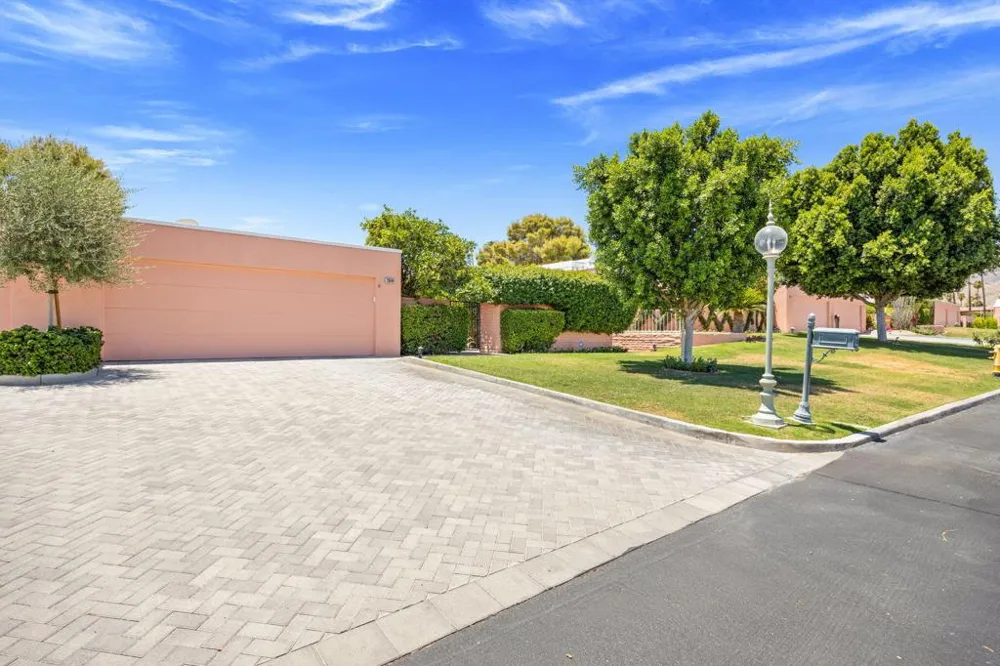 73649 Amir Drive Palm Desert, CA 92260