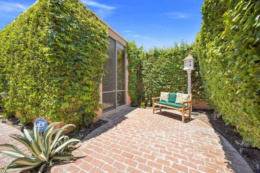73649 Amir Drive Palm Desert, CA 92260