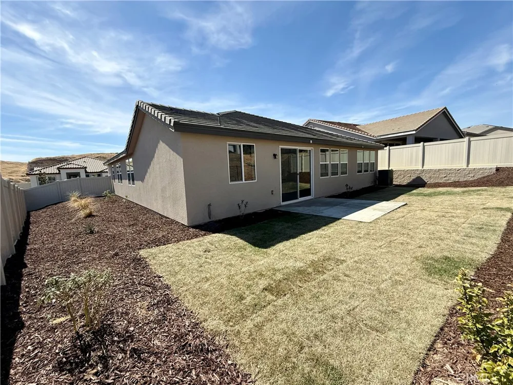 8111 Cottonwood Drive Friant, CA 93626