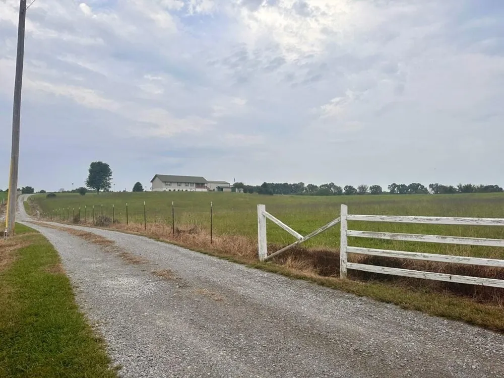 12343 Griffith Road Pikeville, TN 37367