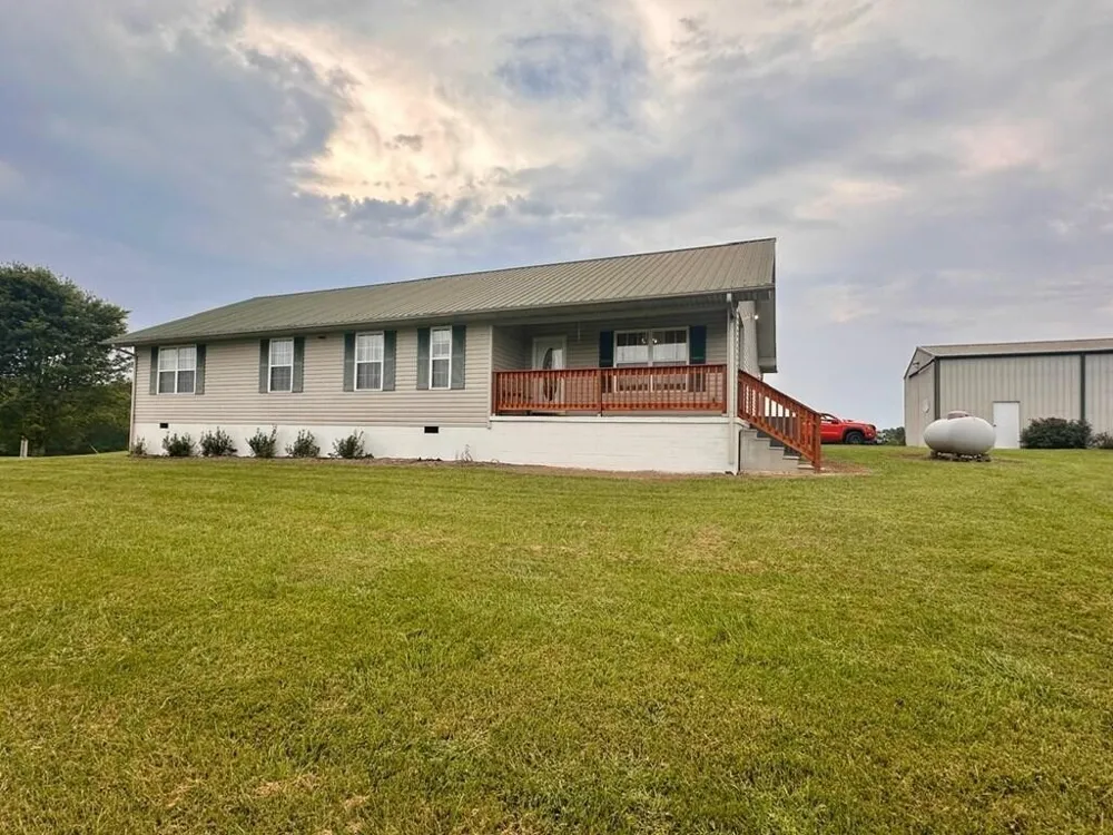 12343 Griffith Road Pikeville, TN 37367