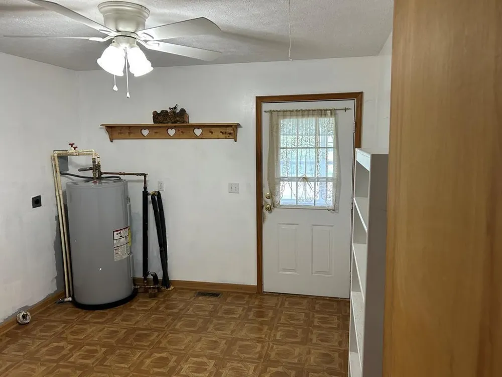 12343 Griffith Road Pikeville, TN 37367