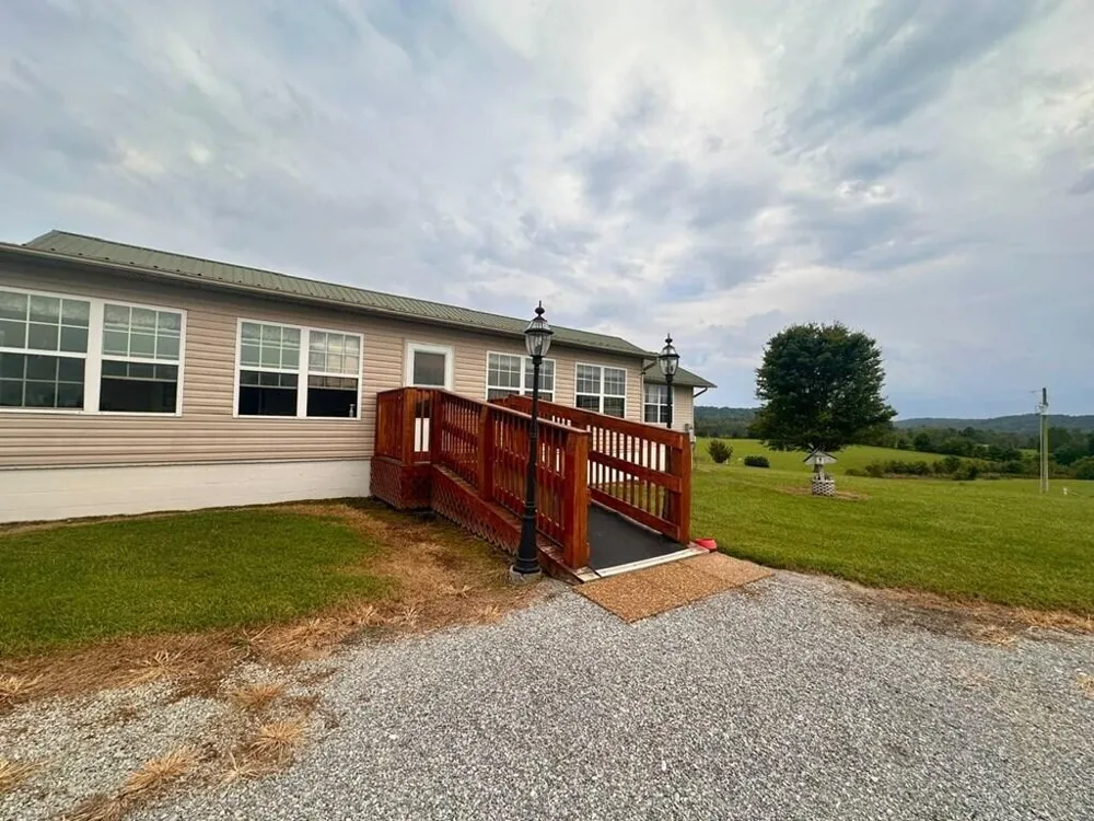 12343 Griffith Road Pikeville, TN 37367