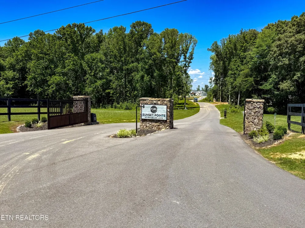 50 Sunset Blvd White Pine, TN 37890