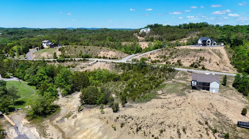 2 Emerald Pointe Blvd Dandridge, TN 37725