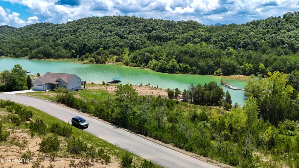 2 Emerald Pointe Blvd Dandridge, TN 37725