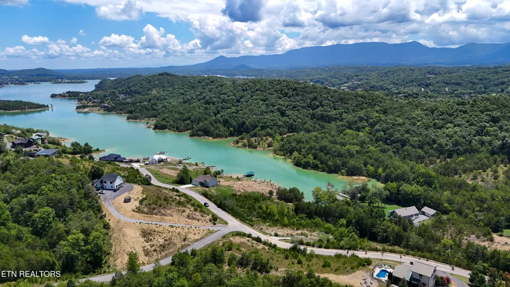 2 Emerald Pointe Blvd Dandridge, TN 37725