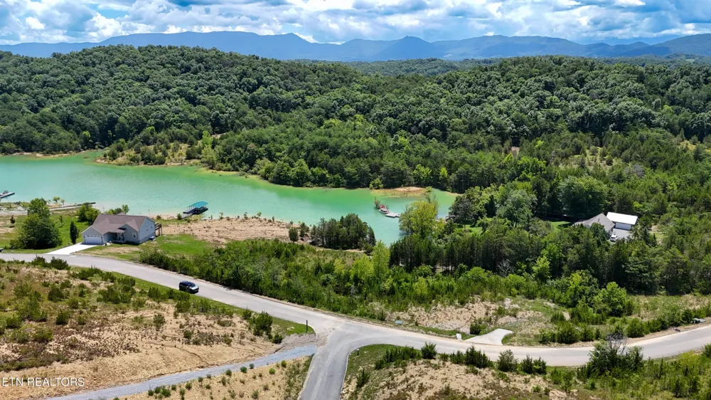 2 Emerald Pointe Blvd Dandridge, TN 37725