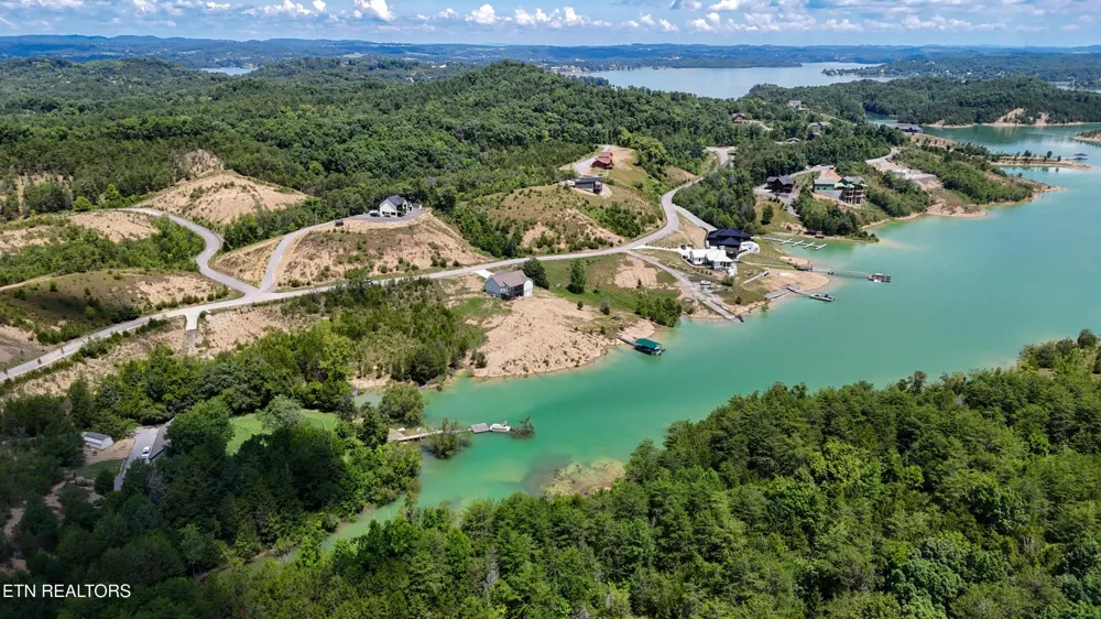 2 Emerald Pointe Blvd Dandridge, TN 37725