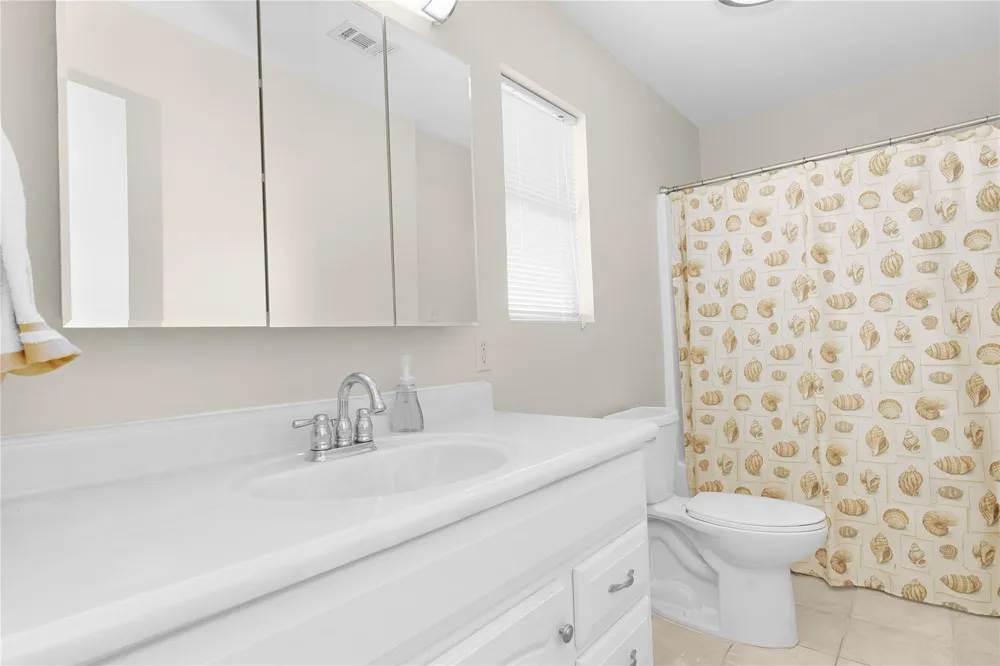 856 Bonita Street Bayou Vista, TX 77563
