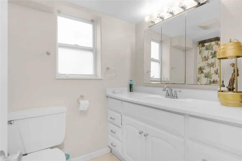 856 Bonita Street Bayou Vista, TX 77563