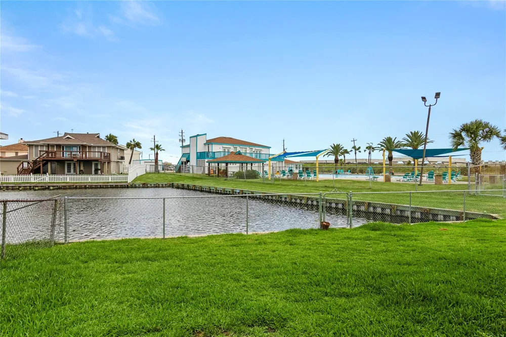 856 Bonita Street Bayou Vista, TX 77563