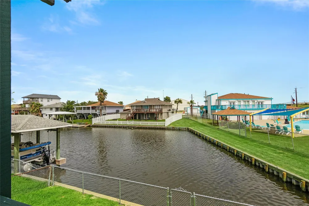 856 Bonita Street Bayou Vista, TX 77563