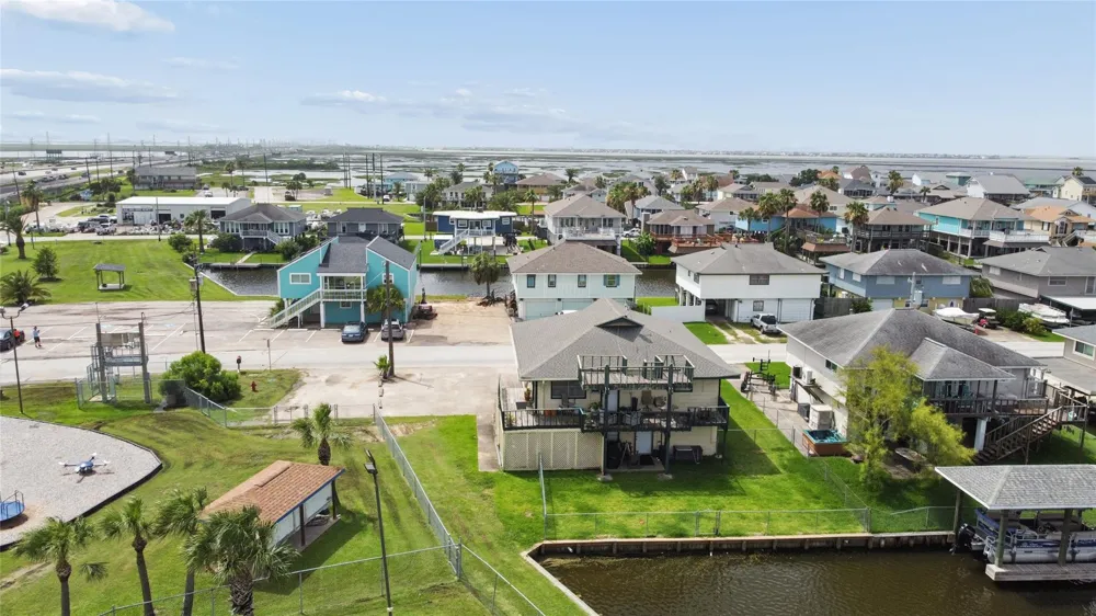 856 Bonita Street Bayou Vista, TX 77563