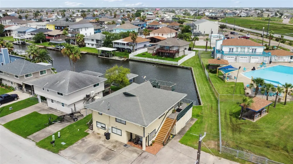 856 Bonita Street Bayou Vista, TX 77563