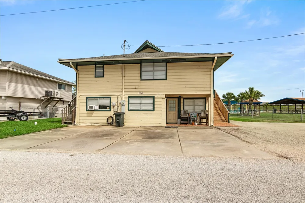 856 Bonita Street Bayou Vista, TX 77563