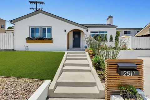 2511 Adams Ave.