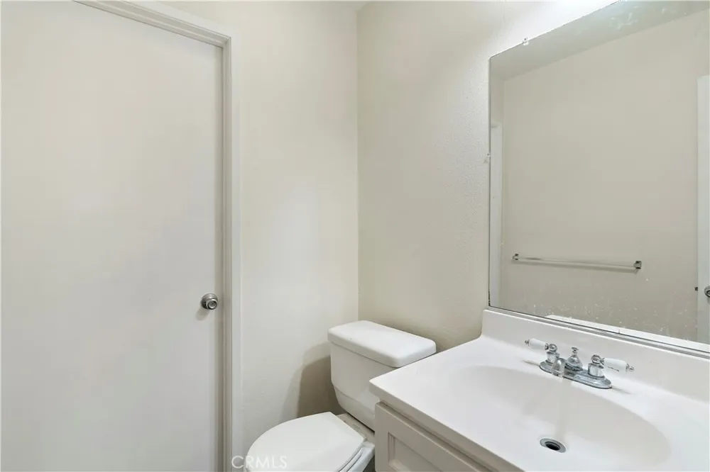 9920 Sepulveda #7 San Fernando, CA 91345