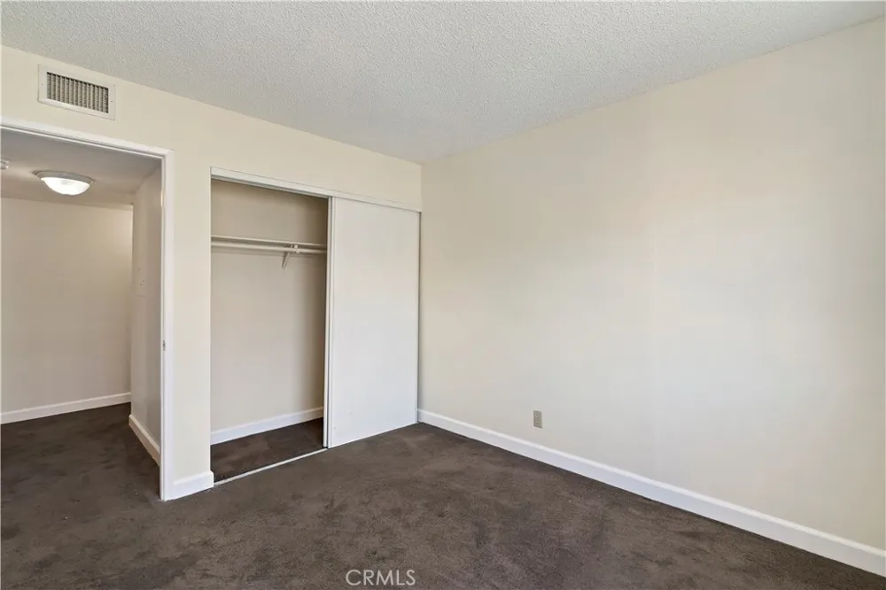 9920 Sepulveda #7 San Fernando, CA 91345